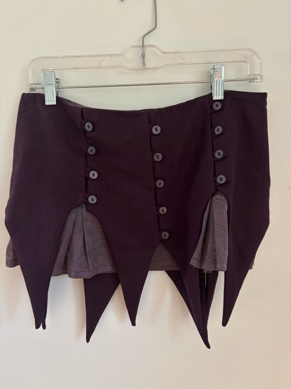 Women's layered Pointed Hem mini Skirt - Deep Plum - avavav